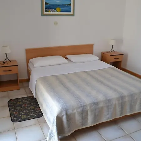 Guest house Brig 3*